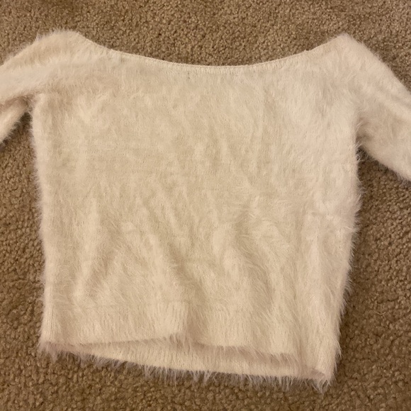 Fuzzy long sleeve sweater! - Picture 2 of 3